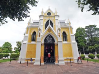 วัดนิเวศธรรมประวัติราชวรวิหาร วัดไทย ที่คล้ายโบสถ์คริสต์