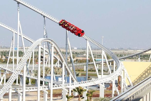 Ferrari World Abu Dhabi ที่สร้างสวนสนุกในเกาะ Yas Island 
